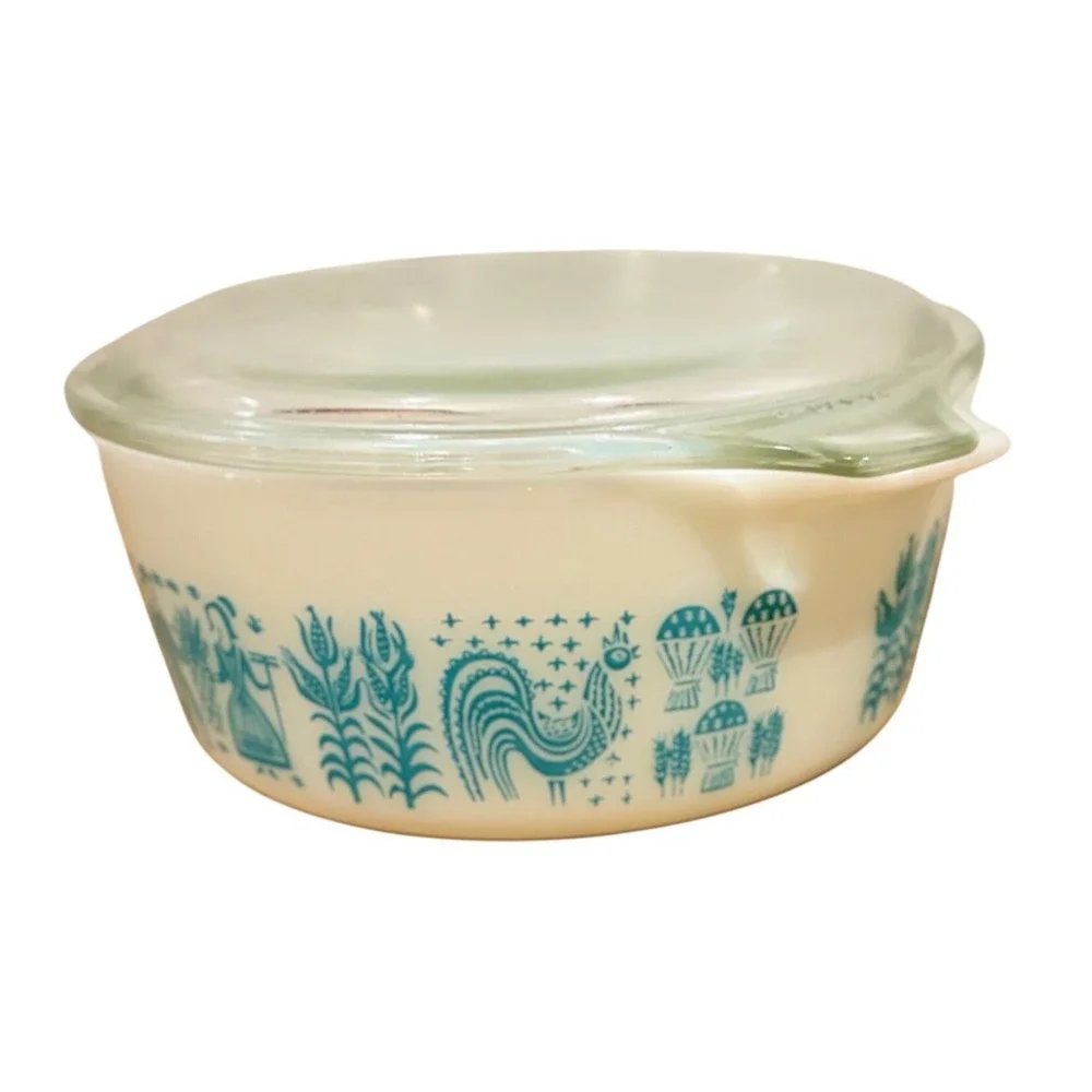 Vintage Pyrex Amish Butterprint Casserole Dish 472 1.5 Pt Turquoise White W/ Lid